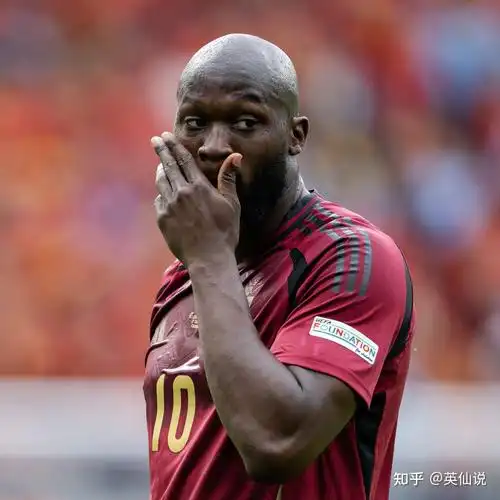NBA季后赛激战正酣:关键判罚引争议,哈登空砍高分难救主