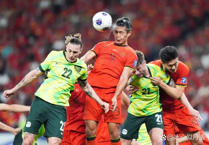 世界杯女足冷门迭爆：美国2-0澳大利亚，乌龙+头球组合拳击溃东道主